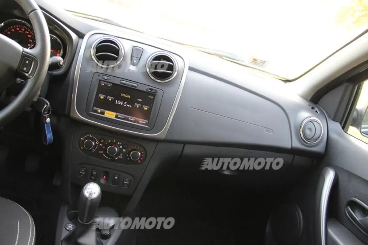 Dacia Sandero 1.2 GPL (26)