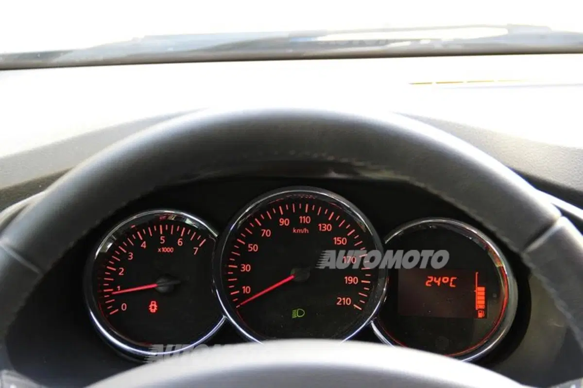 Dacia Sandero 1.2 GPL (29)
