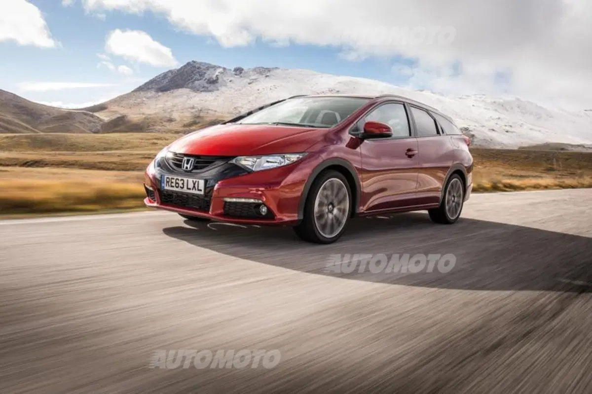 Honda Civic Tourer (2)