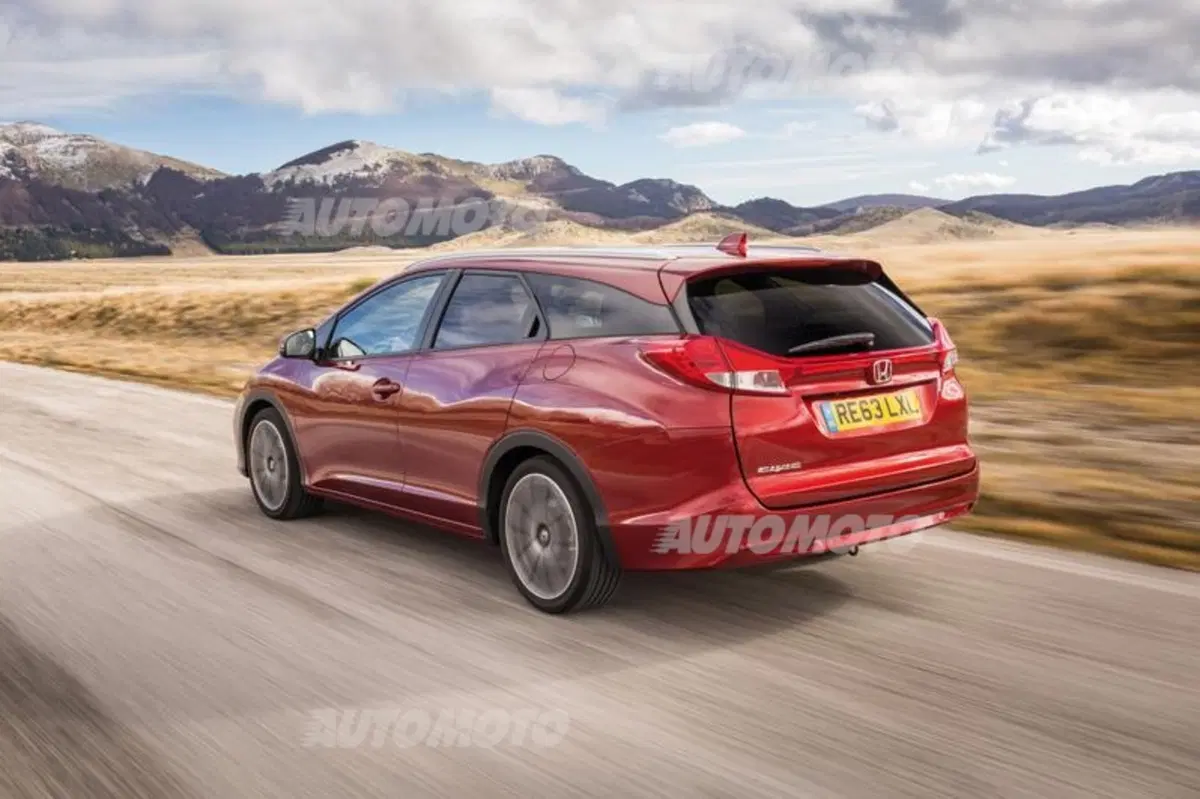 Honda Civic Tourer (3)