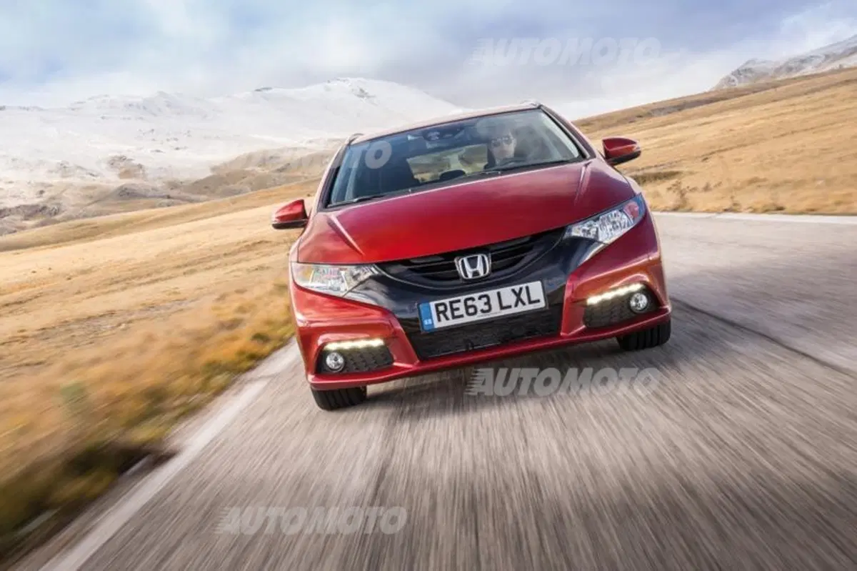 Honda Civic Tourer (8)