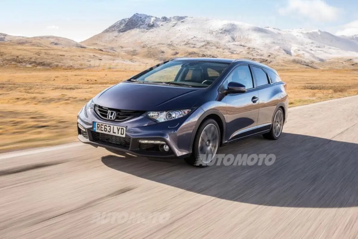Honda Civic Tourer (15)