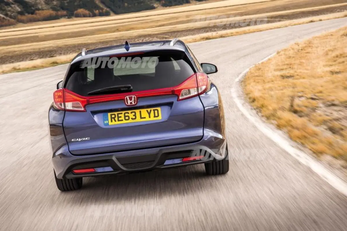 Honda Civic Tourer (18)