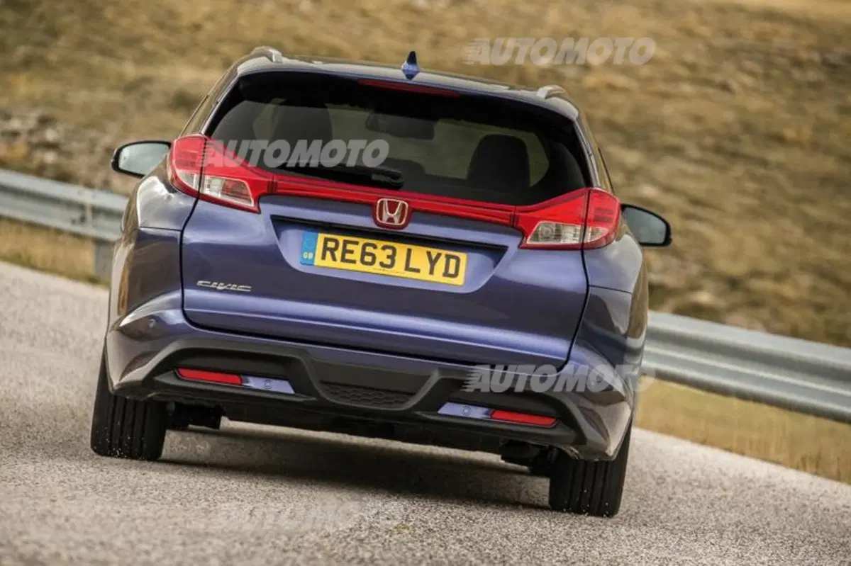 Honda Civic Tourer (20)