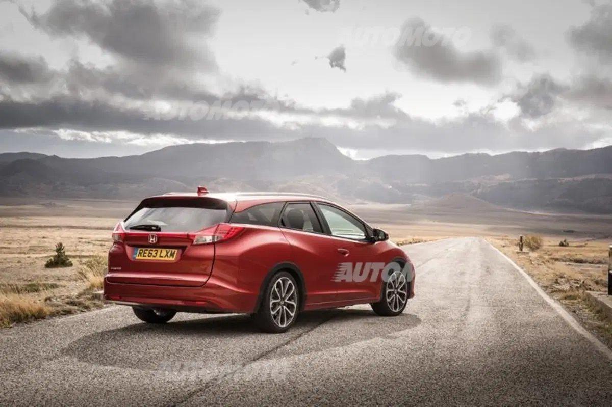 Honda Civic Tourer (23)