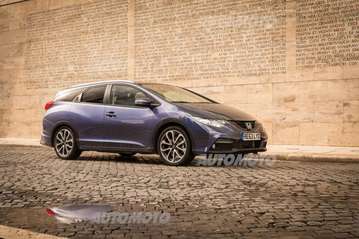 Honda Civic Tourer (28)