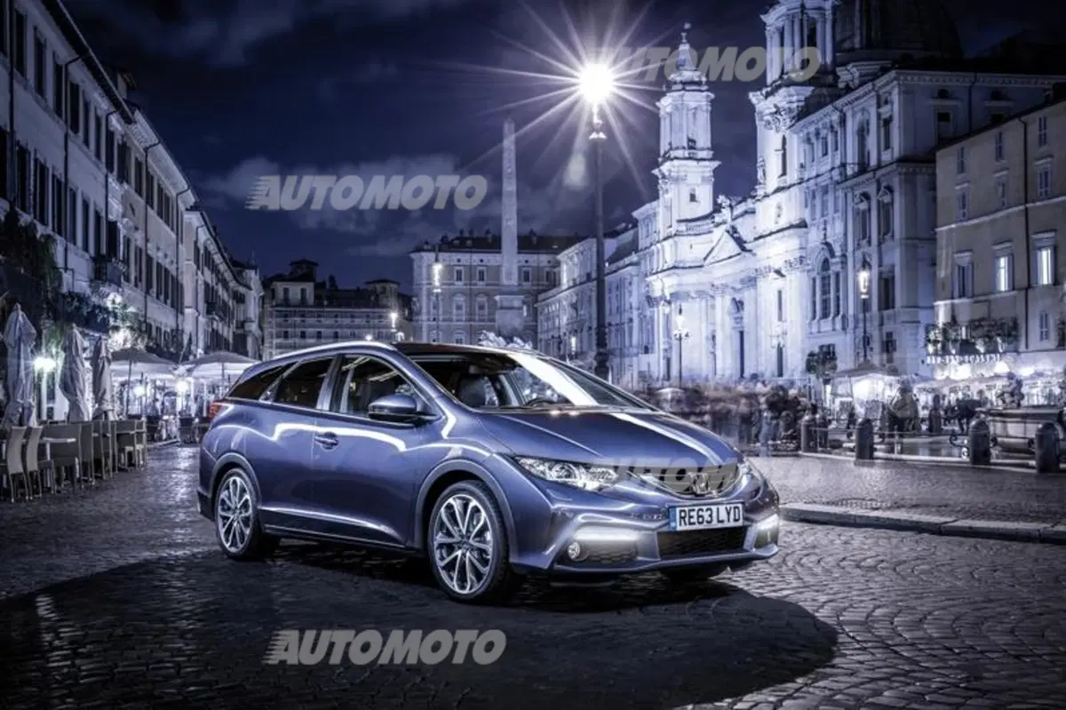Honda Civic Tourer (32)
