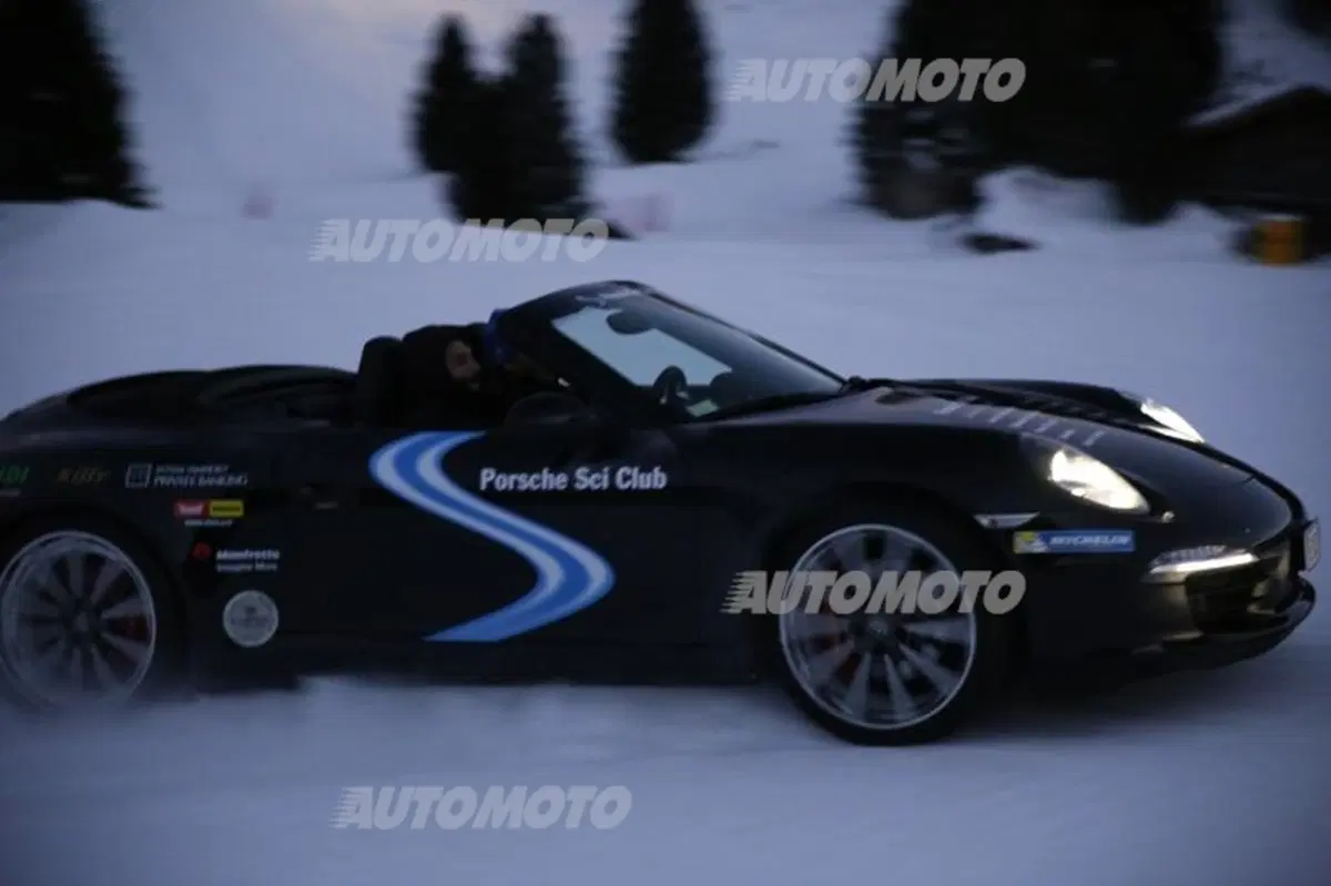 Porsche 911: raggiungere i 2.153 m risalendo le piste da sci? Possibile (4)