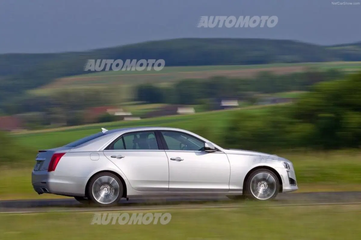 Nuova Cadillac CTS: in arrivo in Italia. Ecco i prezzi (4)