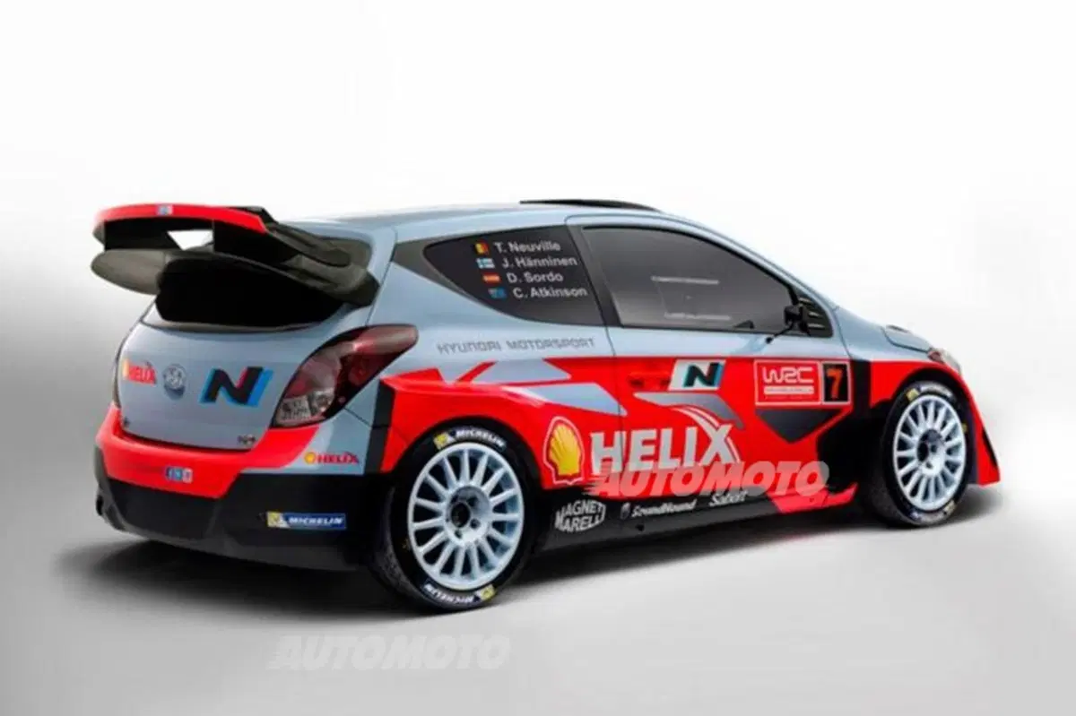 Hyundai: svelata la i20 WRC (3)