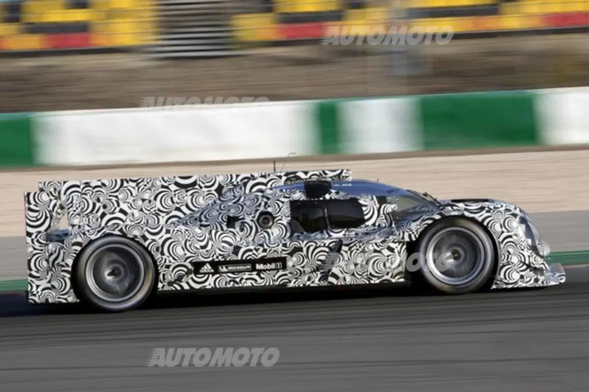 Mark Webber: primo test al volante della Porsche LMP1 per Le Mans (2)