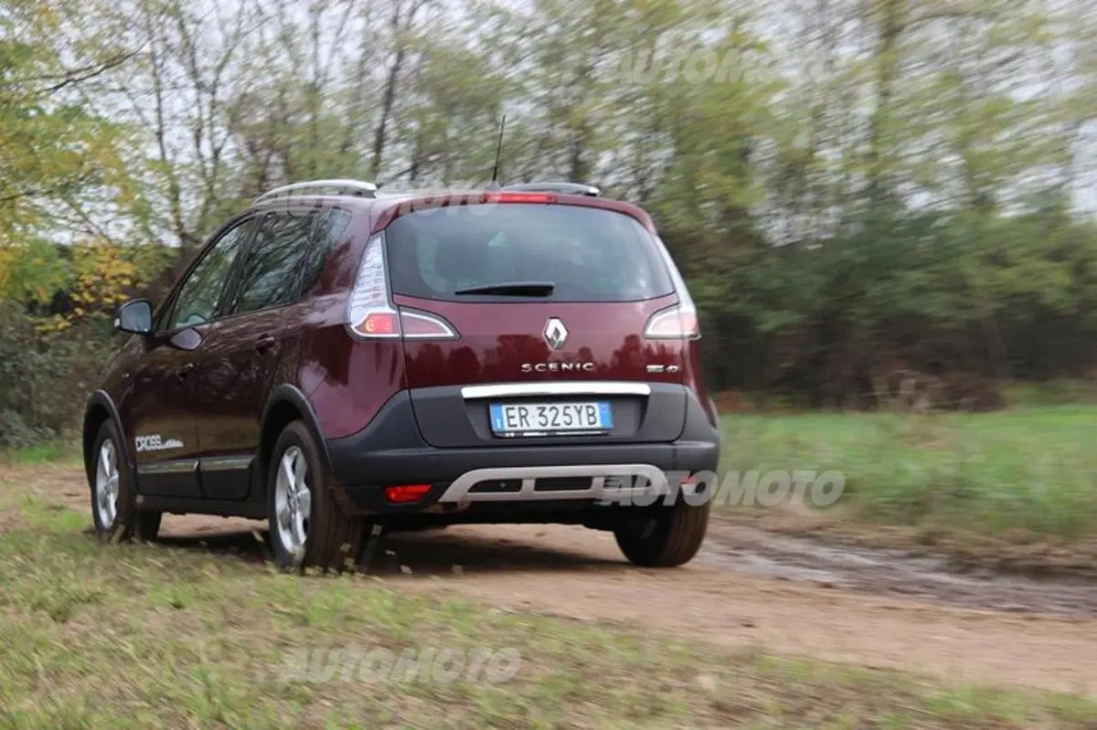 Renault Scénic XMod Cross (7)