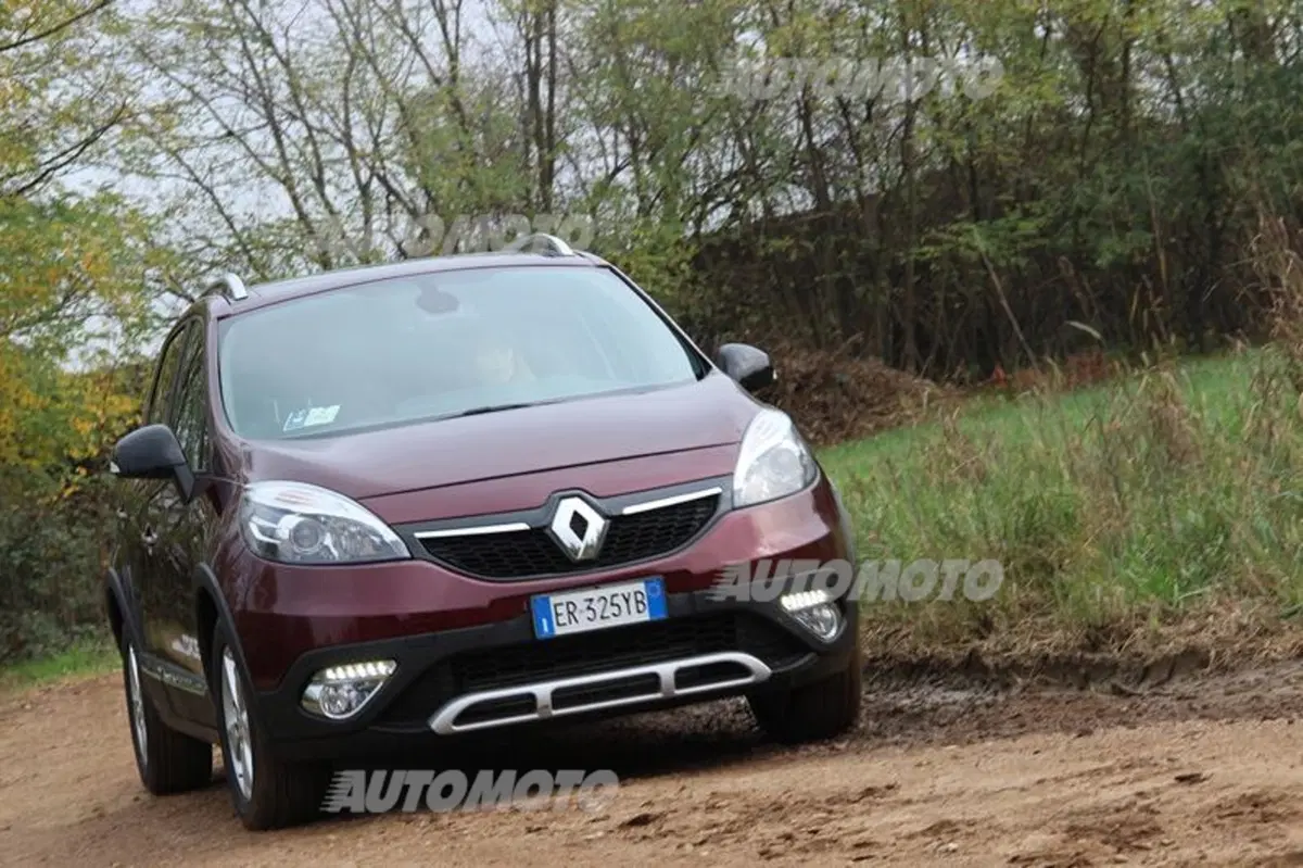 Renault Scénic XMod Cross (14)
