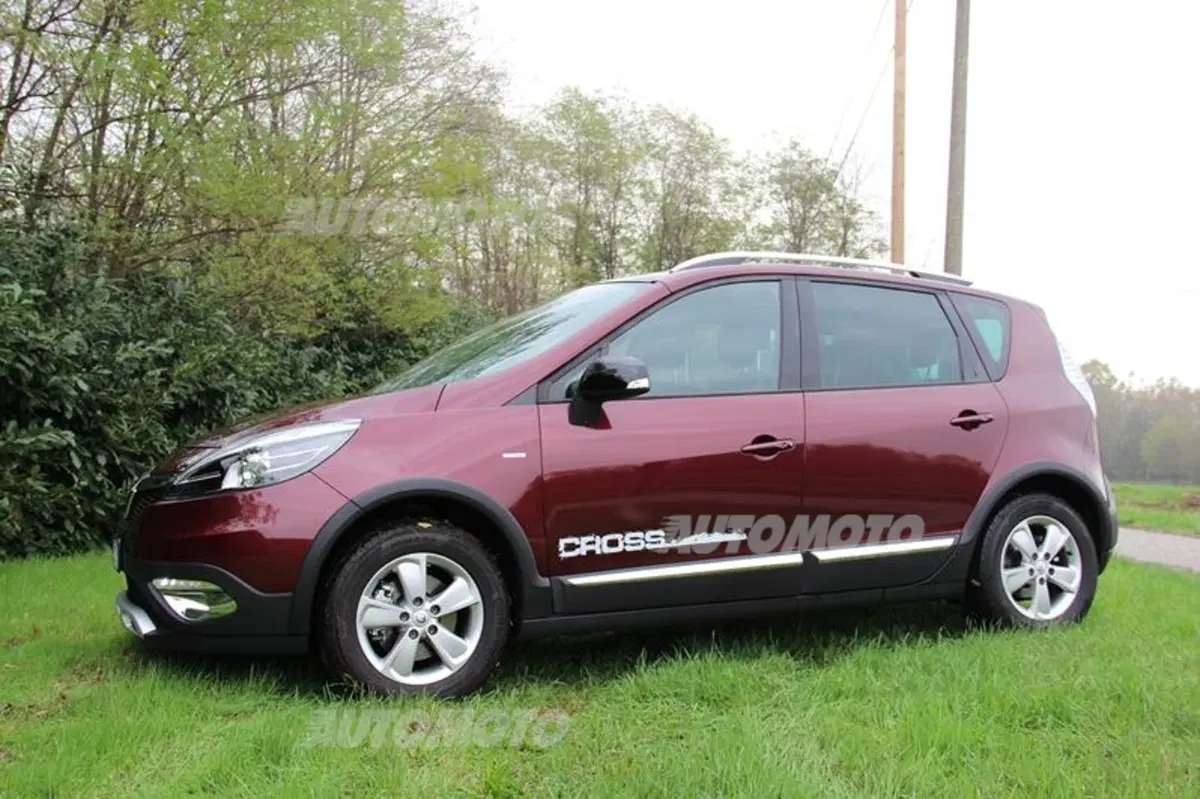 Renault Scénic XMod Cross (25)