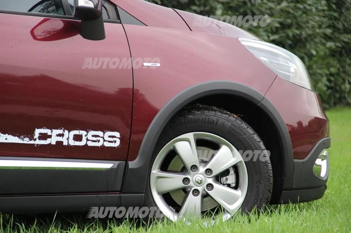 Renault Scénic XMod Cross (27)