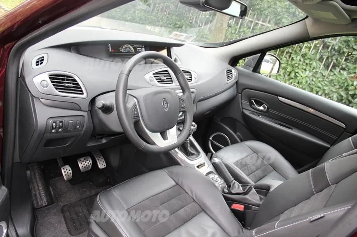 Renault Scénic XMod Cross (33)