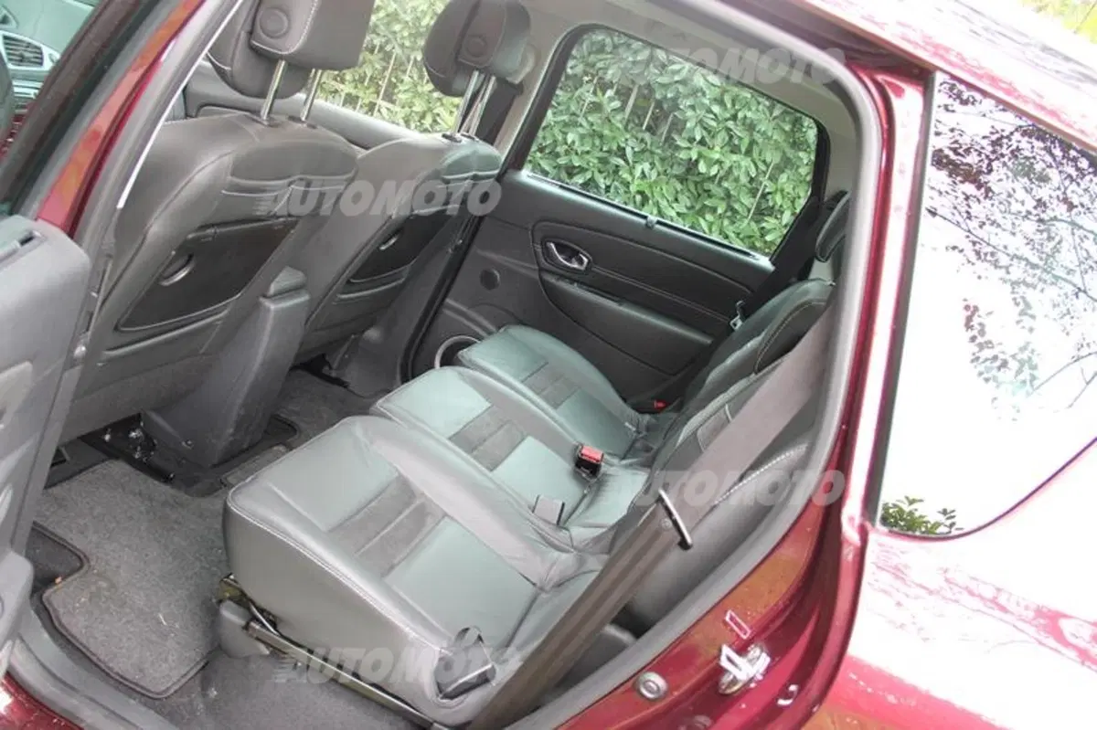 Renault Scénic XMod Cross (35)