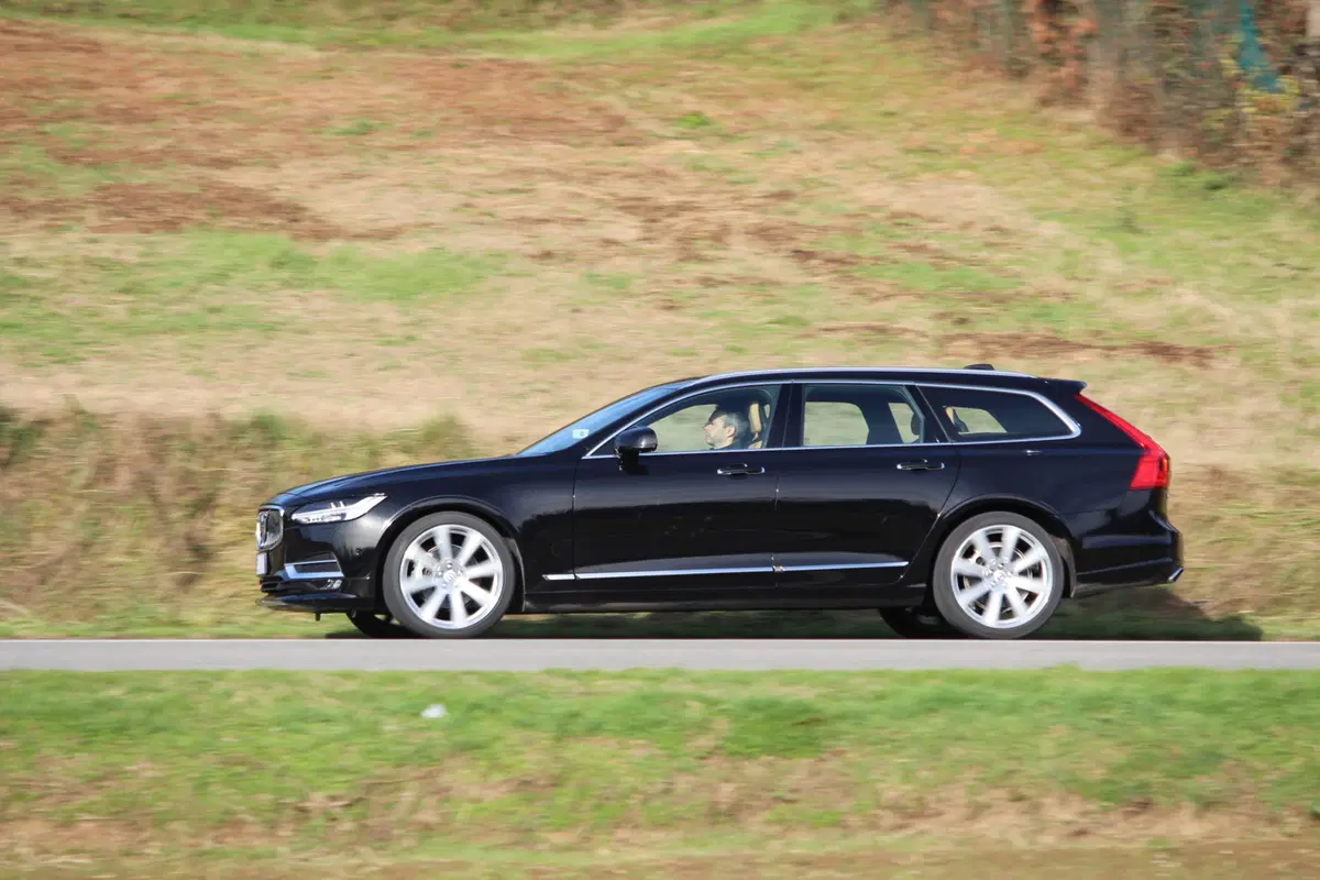 Volvo V90 | Test drive #AMboxing (2)