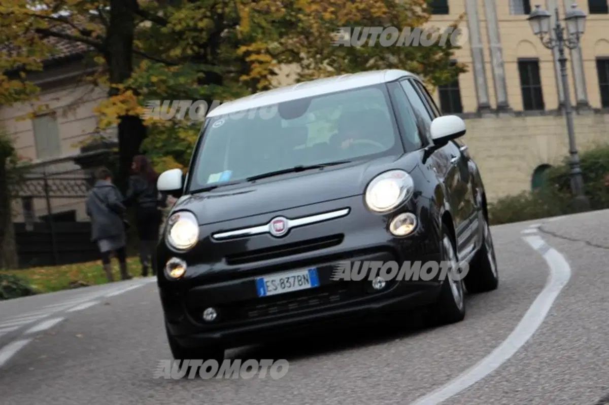 Fiat 500L Living 1.6 MultiJet 105 CV (3)