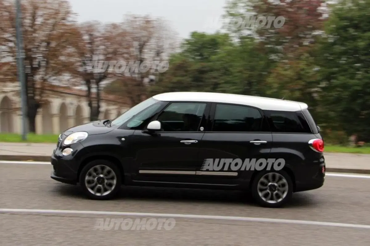 Fiat 500L Living 1.6 MultiJet 105 CV (7)