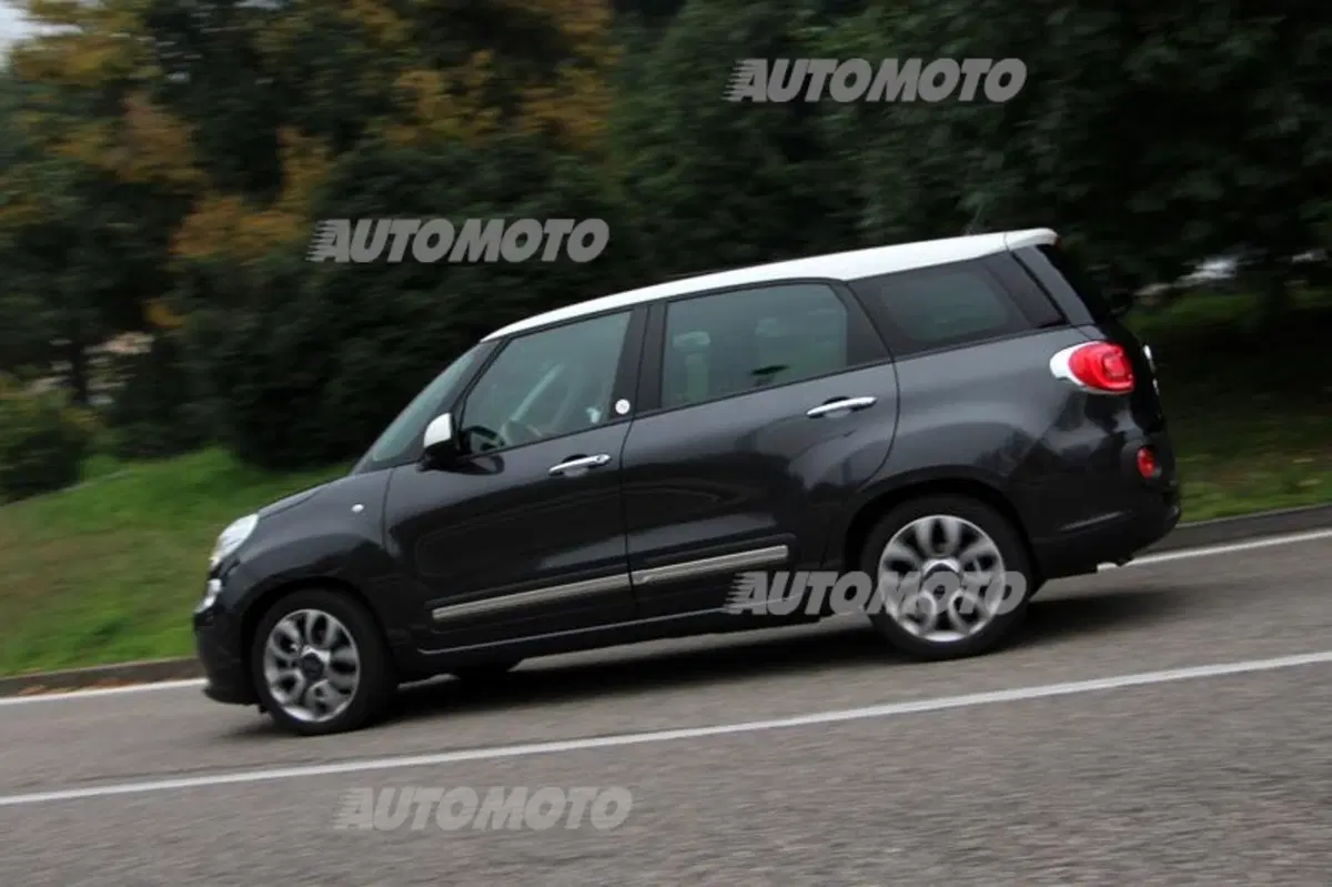 Fiat 500L Living 1.6 MultiJet 105 CV (14)