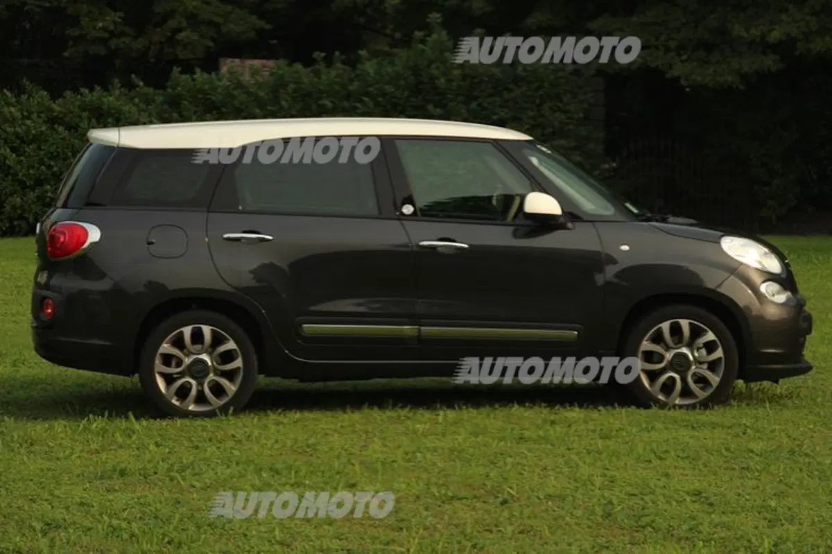 Fiat 500L Living 1.6 MultiJet 105 CV (17)