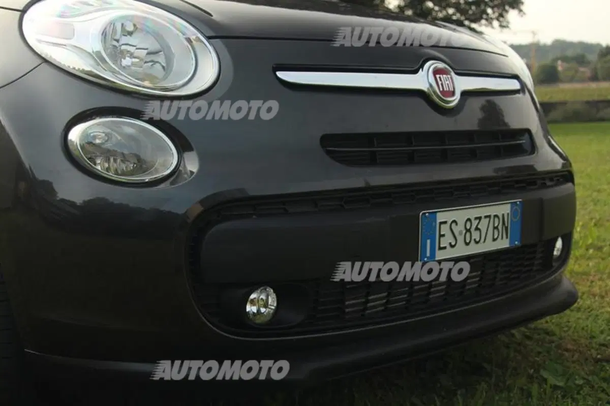 Fiat 500L Living 1.6 MultiJet 105 CV (19)