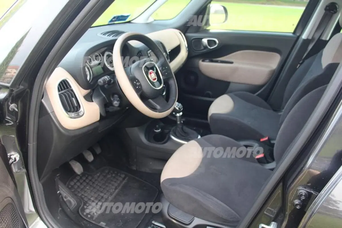 Fiat 500L Living 1.6 MultiJet 105 CV (22)