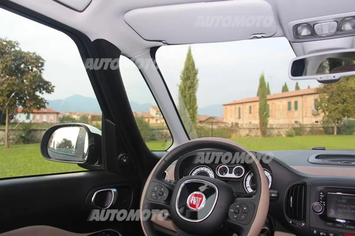Fiat 500L Living 1.6 MultiJet 105 CV (24)