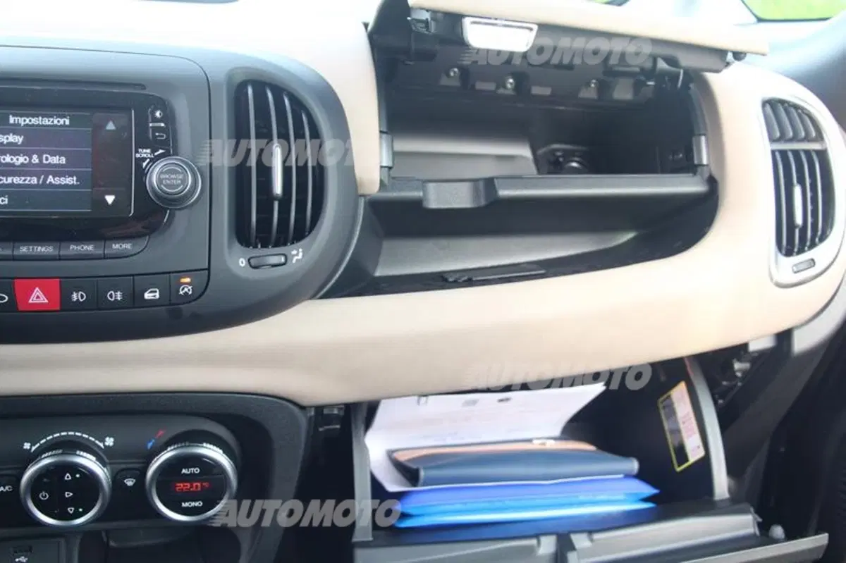 Fiat 500L Living 1.6 MultiJet 105 CV (29)
