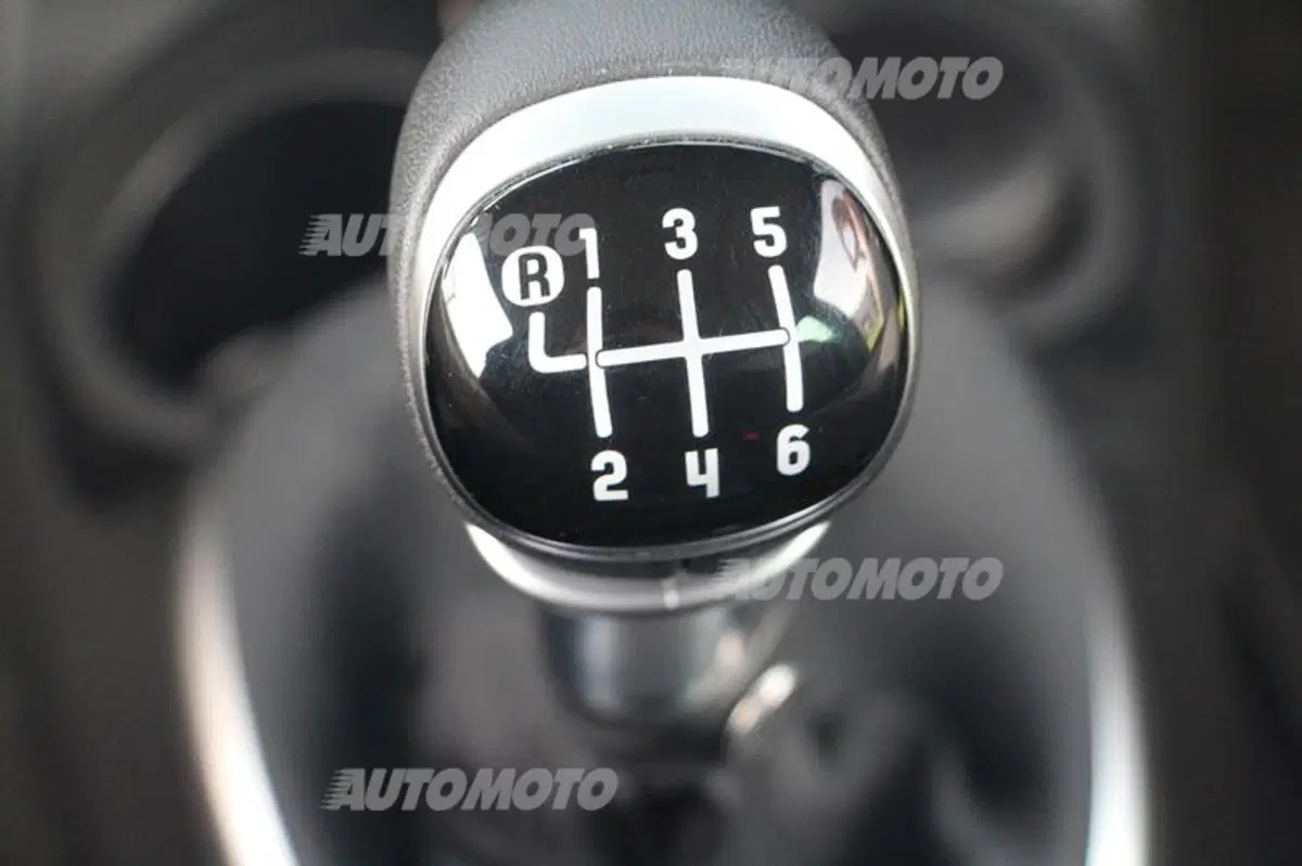 Fiat 500L Living 1.6 MultiJet 105 CV (31)