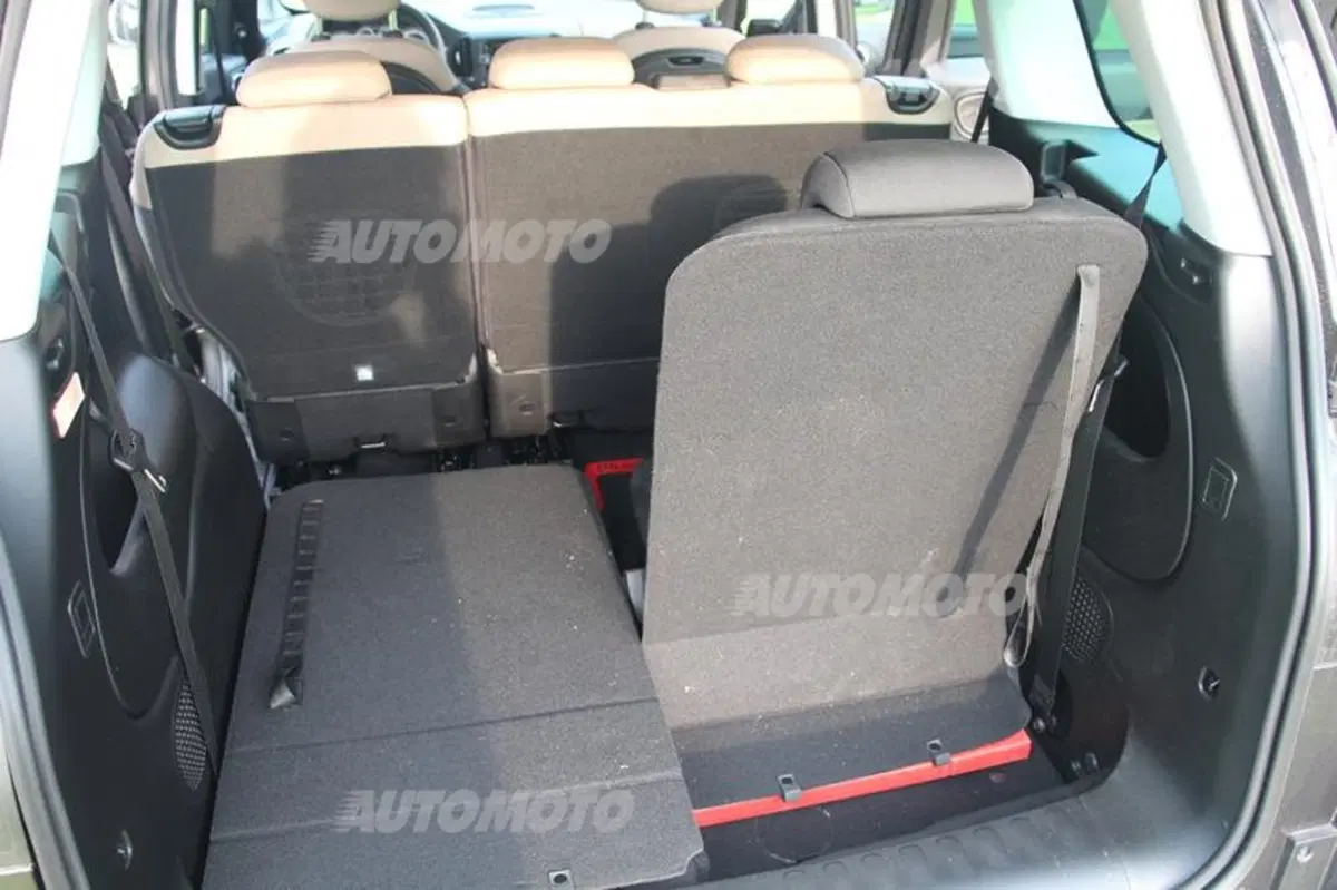 Fiat 500L Living 1.6 MultiJet 105 CV (39)