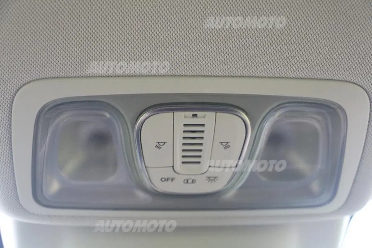 Fiat 500L Living 1.6 MultiJet 105 CV (46)