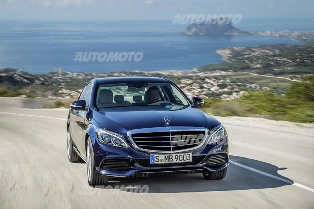 Nuova Mercedes-Benz Classe C (2)