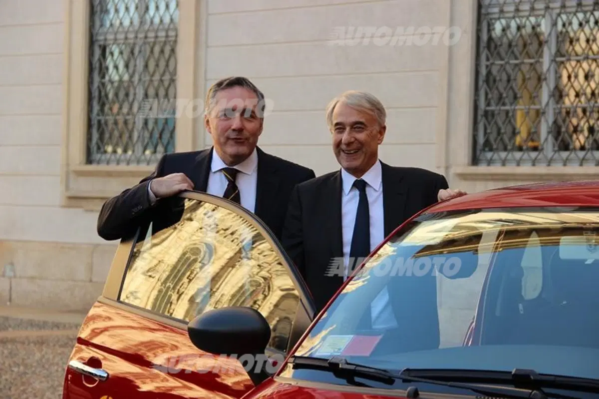 Enjoy: a Milano il nuovo car sharing di Eni con Fiat 500 e 500L (10)
