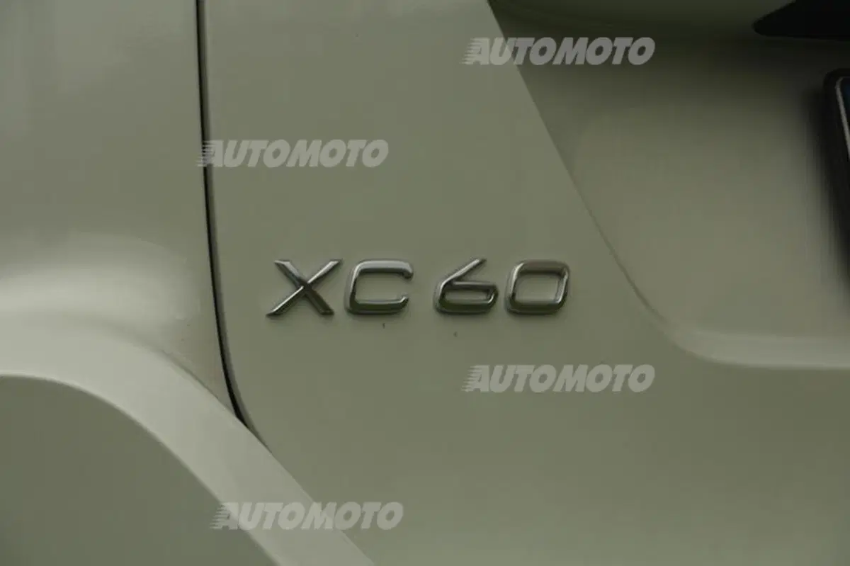 Volvo XC60 restyling (28)