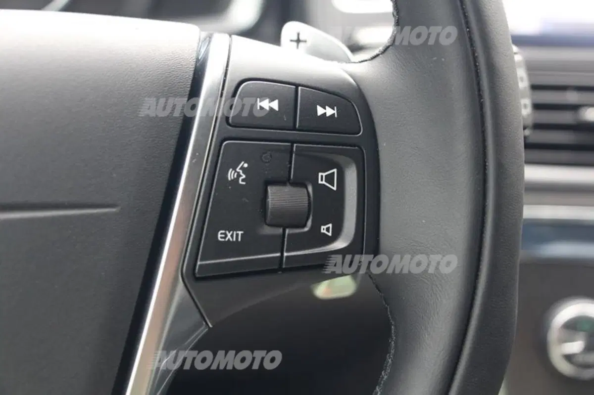Volvo XC60 restyling (34)
