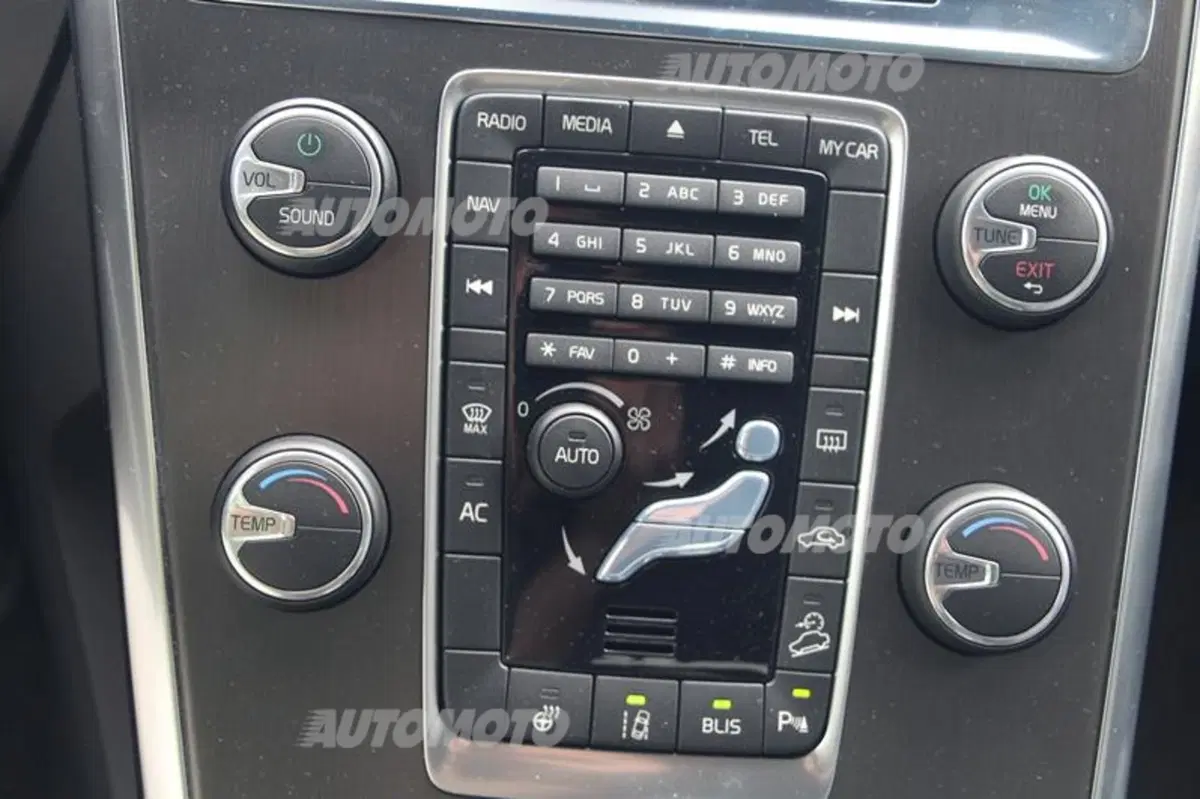 Volvo XC60 restyling (41)