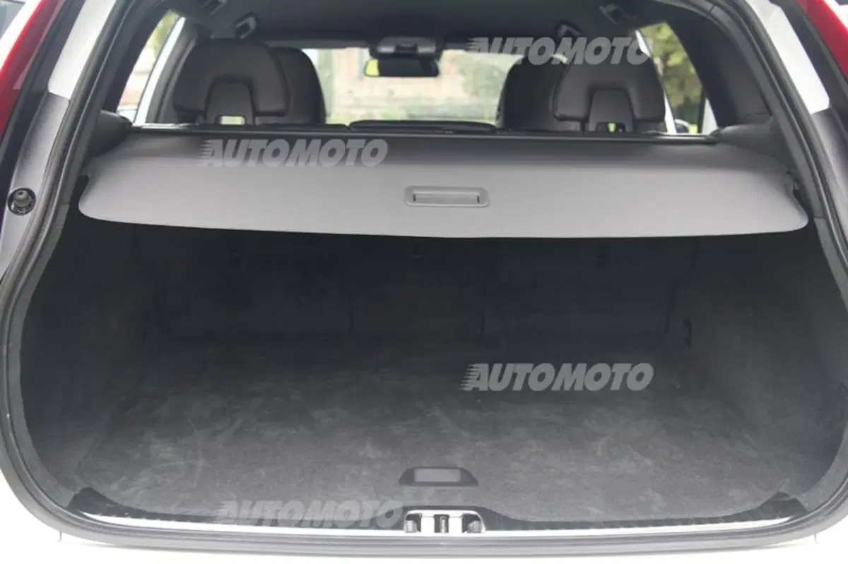 Volvo XC60 restyling (55)