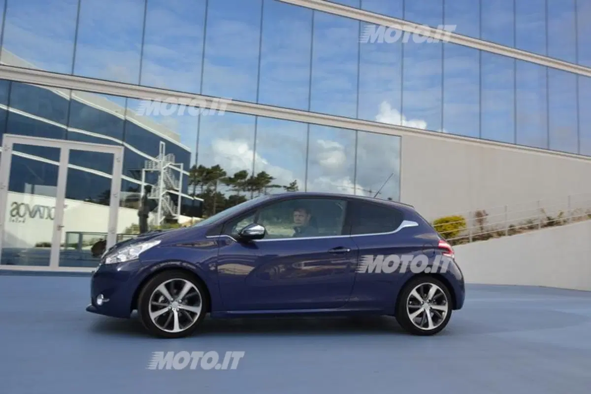 Peugeot 208: ora anche 1.4 bi-fuel a GPL (3)