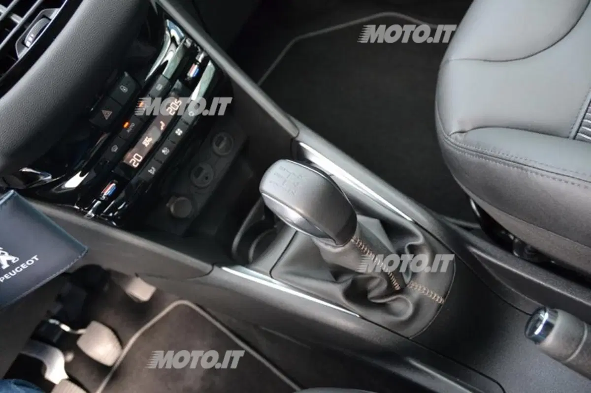 Peugeot 208: ora anche 1.4 bi-fuel a GPL (16)