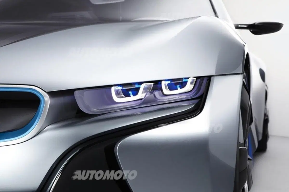 Luci laser: BMW e Audi sono i primi a introdurle su strada e pista (11)