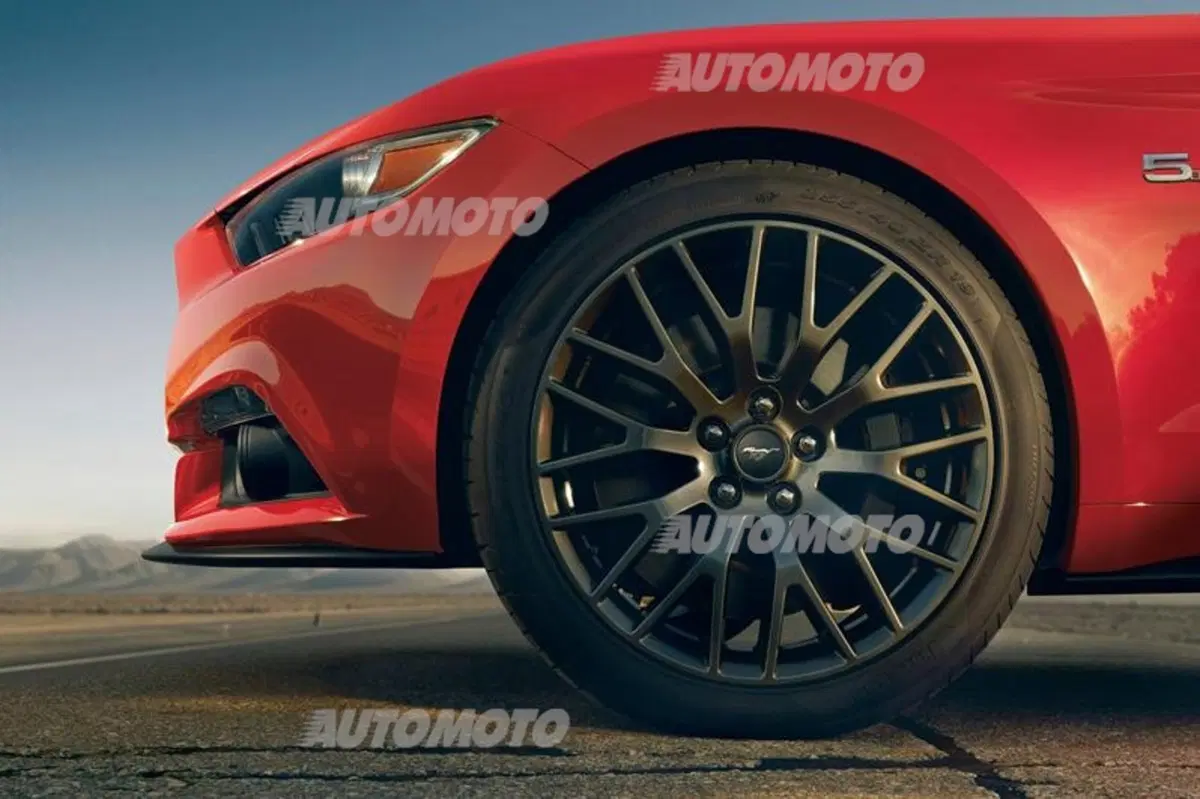 Nuova Ford Mustang: il primo esemplare all’asta per combattere il diabete (18)