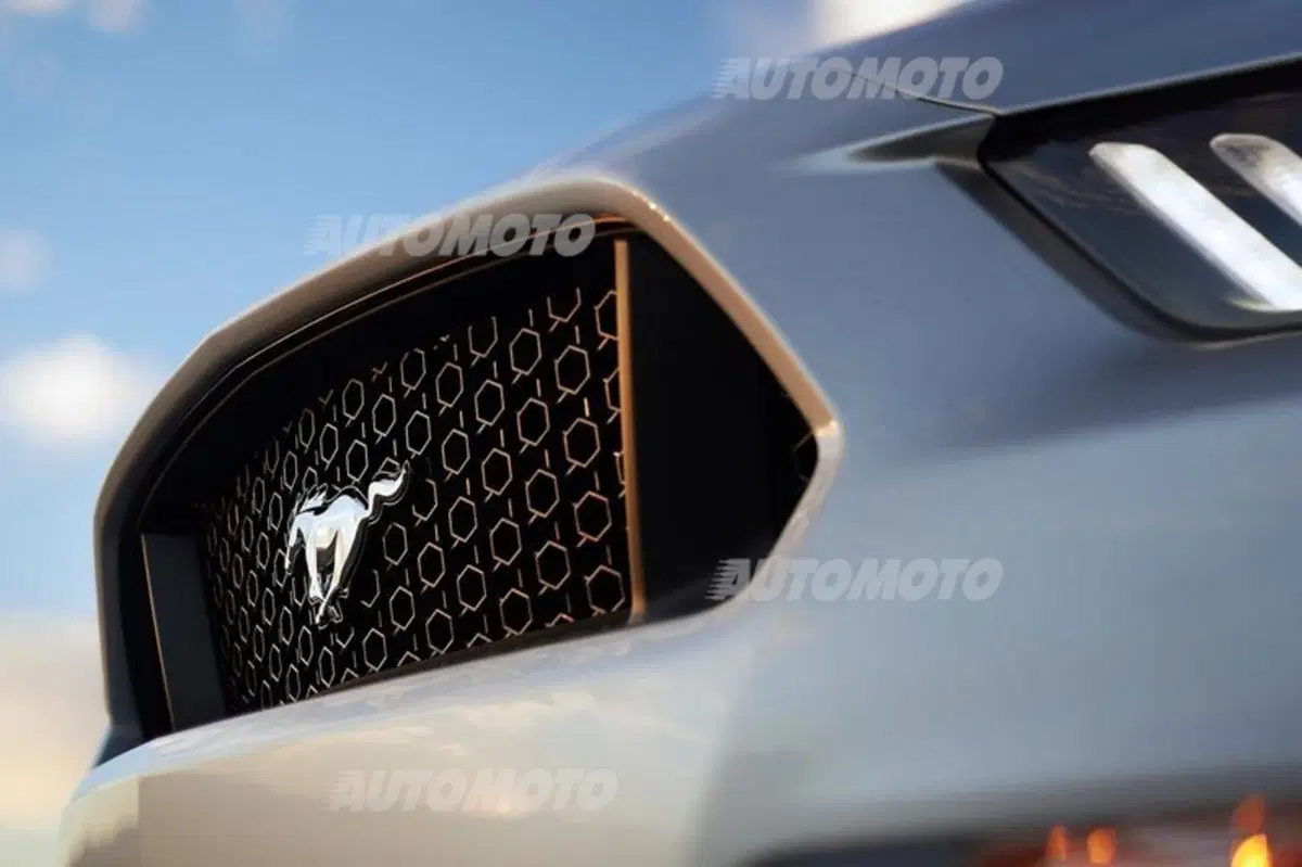 Nuova Ford Mustang: il primo esemplare all’asta per combattere il diabete (20)