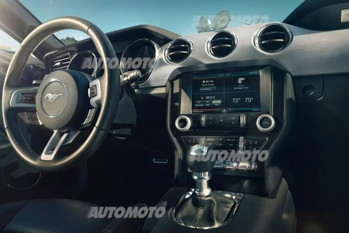 Nuova Ford Mustang: il primo esemplare all’asta per combattere il diabete (23)