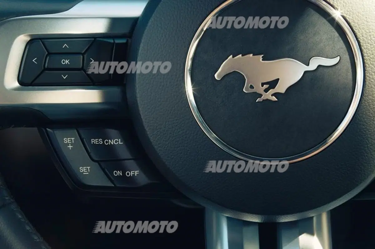 Nuova Ford Mustang: il primo esemplare all’asta per combattere il diabete (25)