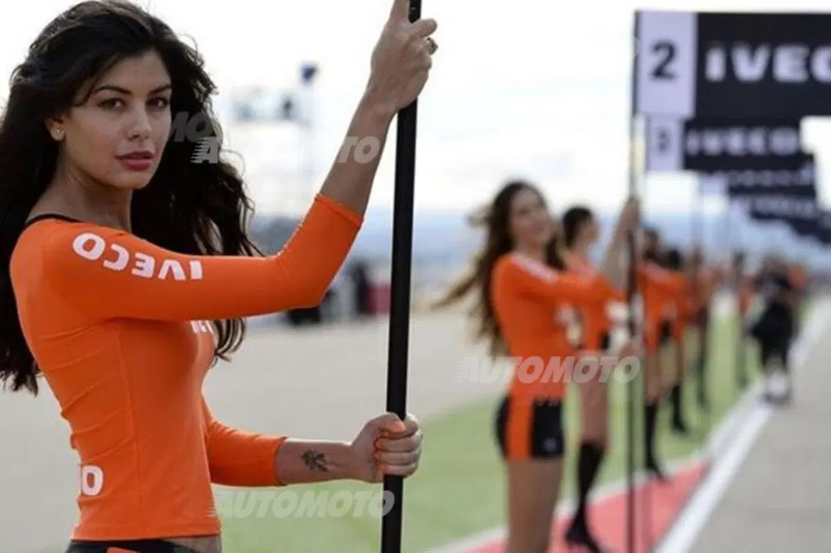 iLike@Umbrella Girls 2013 (14)
