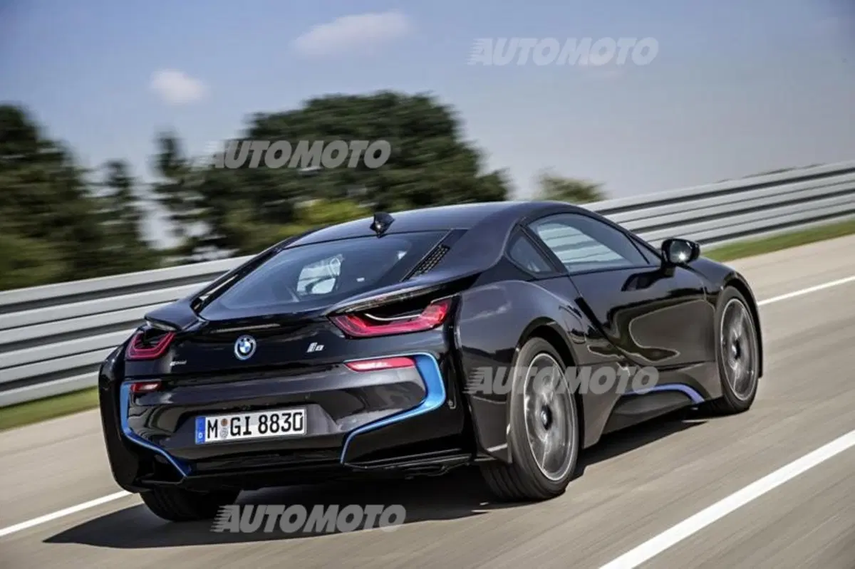 BMW i8: un video ufficiale ne spiega il design (3)