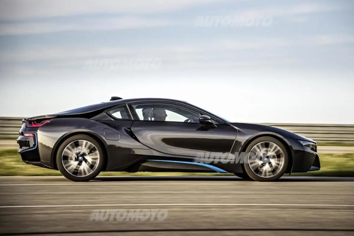BMW i8: un video ufficiale ne spiega il design (5)