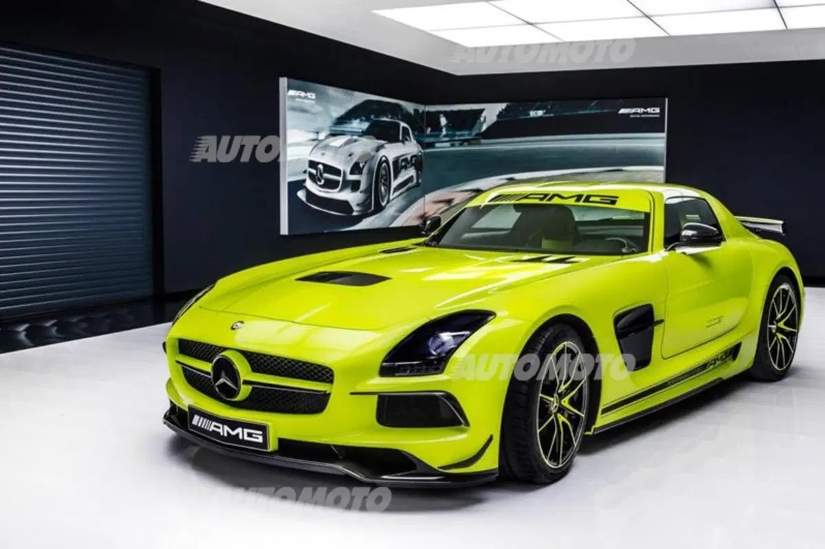 Mercedes-Benz SLS AMG Black Series: l'esemplare dell’AMG Performance Studio (2)